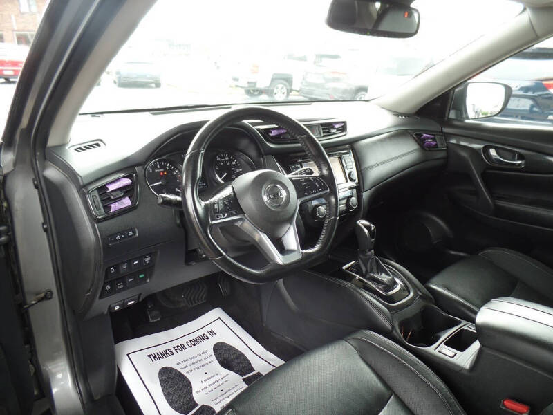 2017 Nissan Rogue SL