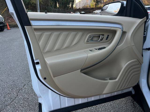 2016 Ford Taurus SEL