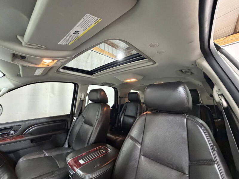 2014 Cadillac Escalade Luxury