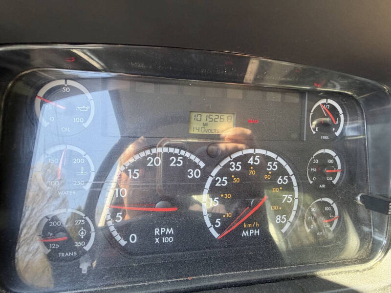 2008 Freightliner M2 112