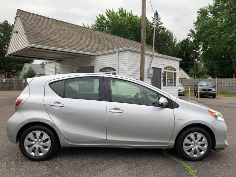 2014 Toyota Prius c Two