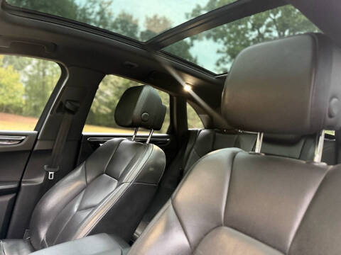 2017 Porsche Macan Turbo