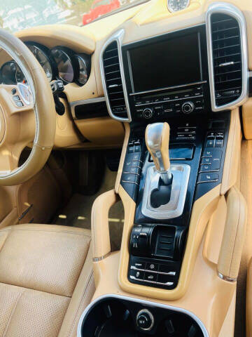 2012 Porsche Cayenne Tiptronic
