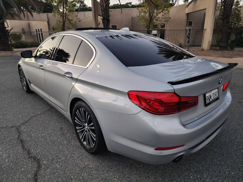 2018 BMW 5 Series 530i