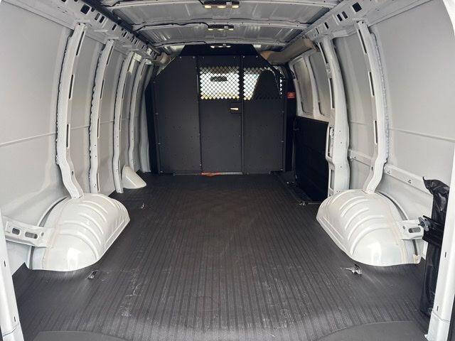 2025 GMC Savana 2500