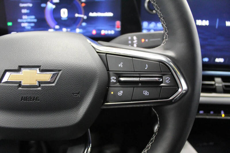 2025 Chevrolet Equinox EV LT 2