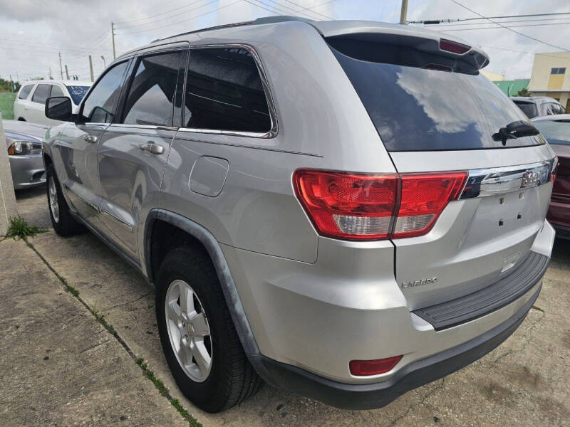2011 Jeep Grand Cherokee Laredo