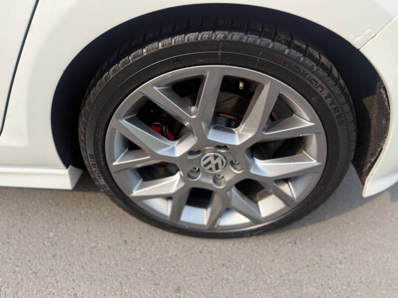 2015 Volkswagen Golf R 4Motion