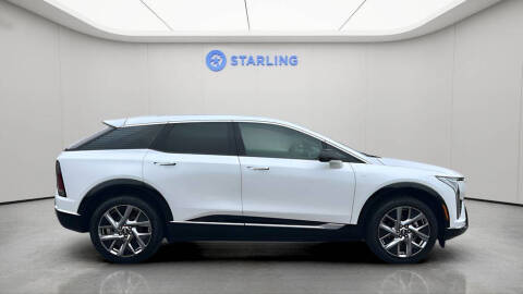 2025 Cadillac OPTIQ Luxury 2