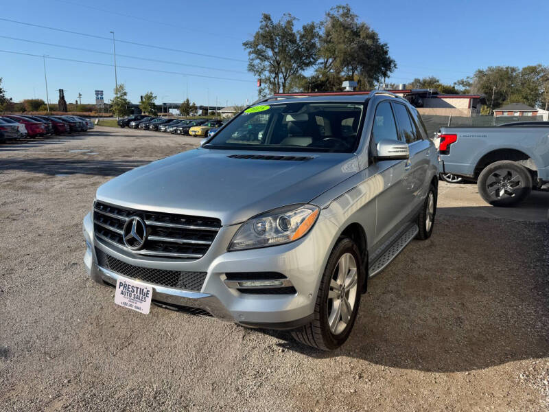 2015 Mercedes Benz ML 350 4MATIC photo 2