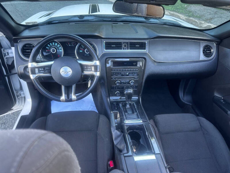 2013 Ford Mustang V6