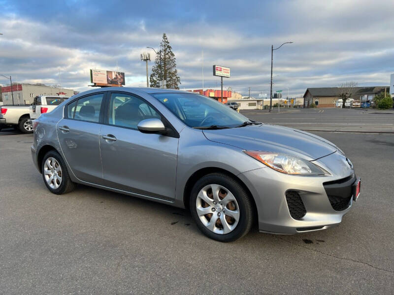 2013 Mazda MAZDA3 for sale at Sinaloa Auto Sales in Salem OR