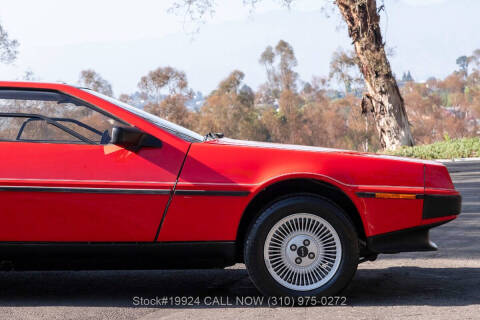 1981 DeLorean DMC-12