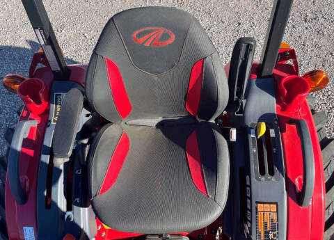 2025 Mahindra 1640 HST