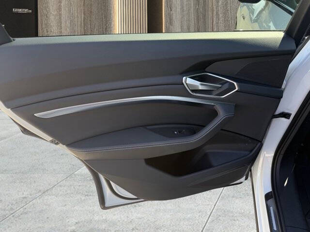 2024 Audi Q8 e-tron quattro Premium