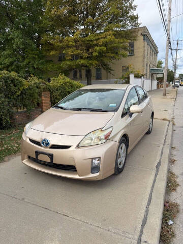 2010 Toyota Prius III
