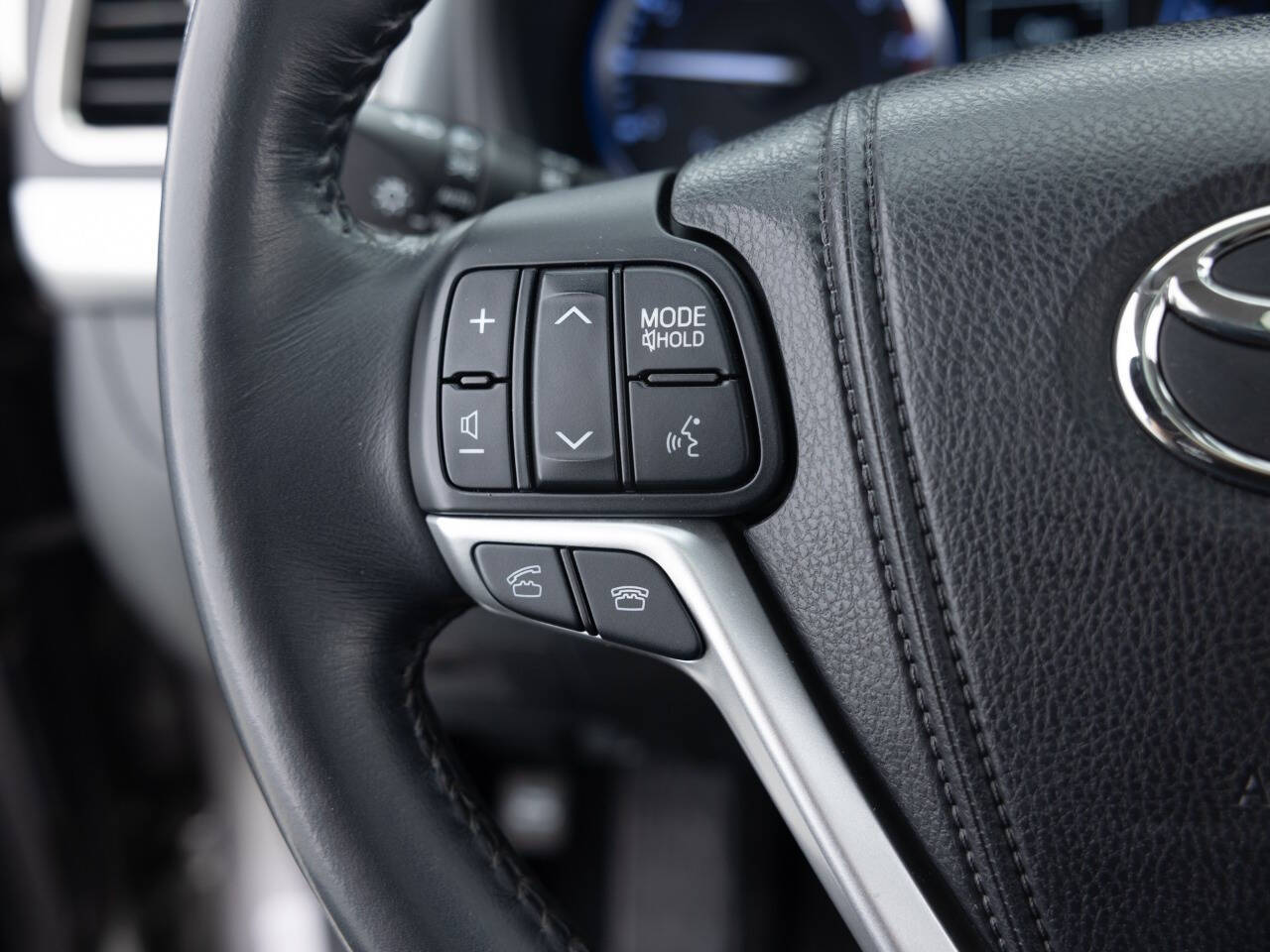 Used Car 2014 Toyota Highlander  Limited Platinum Awd 4dr Suv For Sale Under $15,000 In Coal City, Illinois