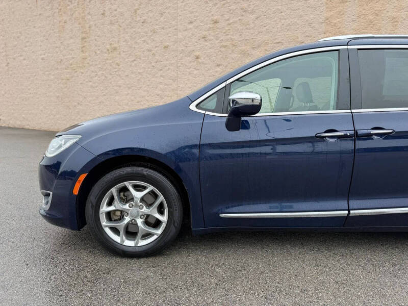 2017 Chrysler Pacifica Limited