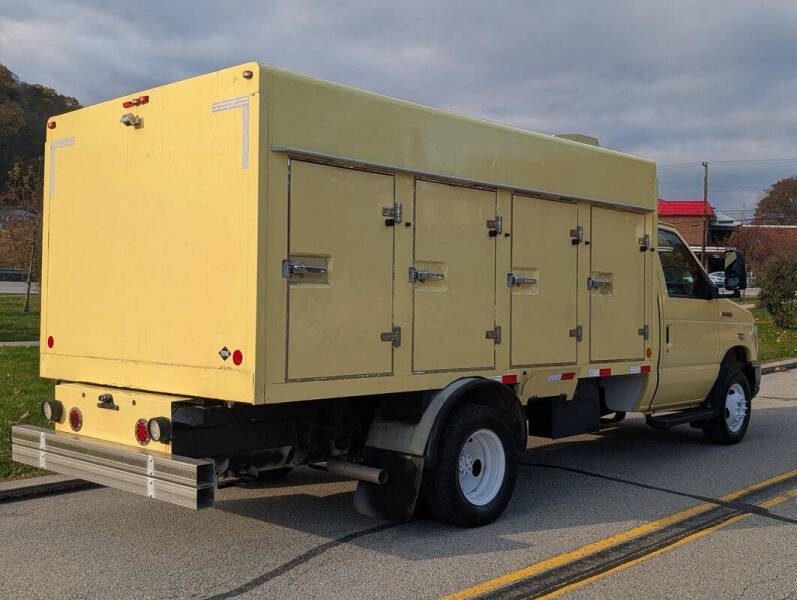 2019 Ford E-Series E-450 SD