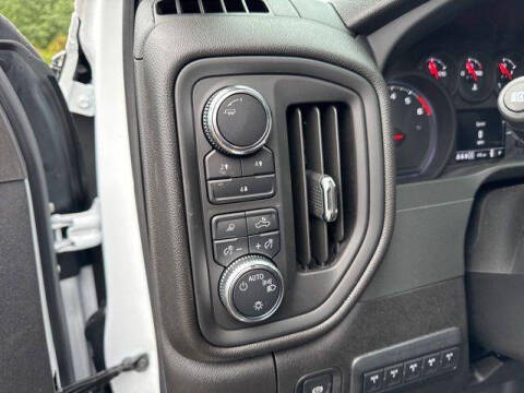 2025 GMC Sierra 3500HD CC Pro