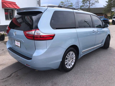 2017 Toyota Sienna