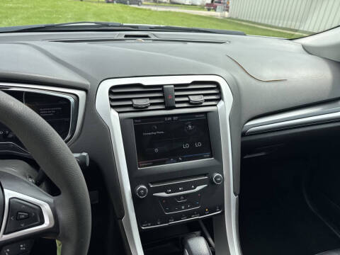 2013 Ford Fusion SE