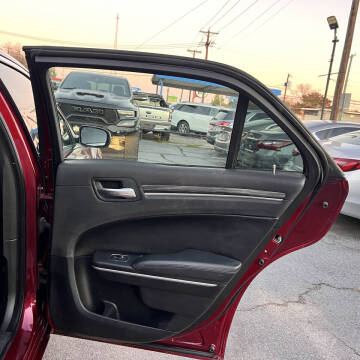 2019 Chrysler 300 Touring