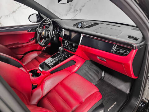 2022 Porsche Macan GTS
