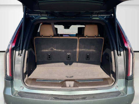 2024 Cadillac Escalade Sport