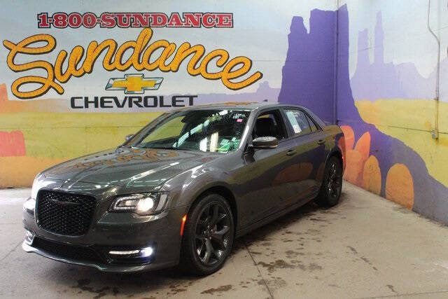 Used 2022 Chrysler 300 S with VIN 2C3CCABGXNH150791 for sale in Grand Ledge, MI