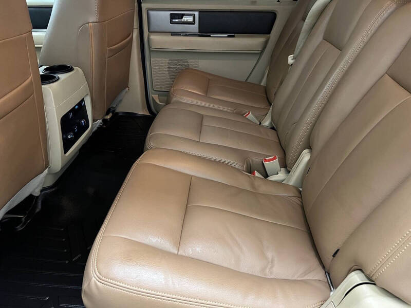 2017 Ford Expedition EL XLT