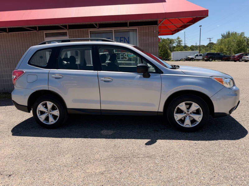 2016 Subaru Forester 2.5i