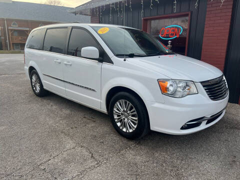 2015 Chrysler Town and Country for sale at JC Auto Sales,LLC in Brazil IN