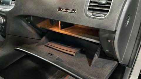 2016 Dodge Charger SXT