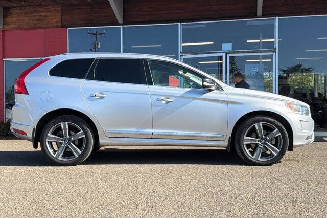 2017 Volvo XC60 T6 Dynamic