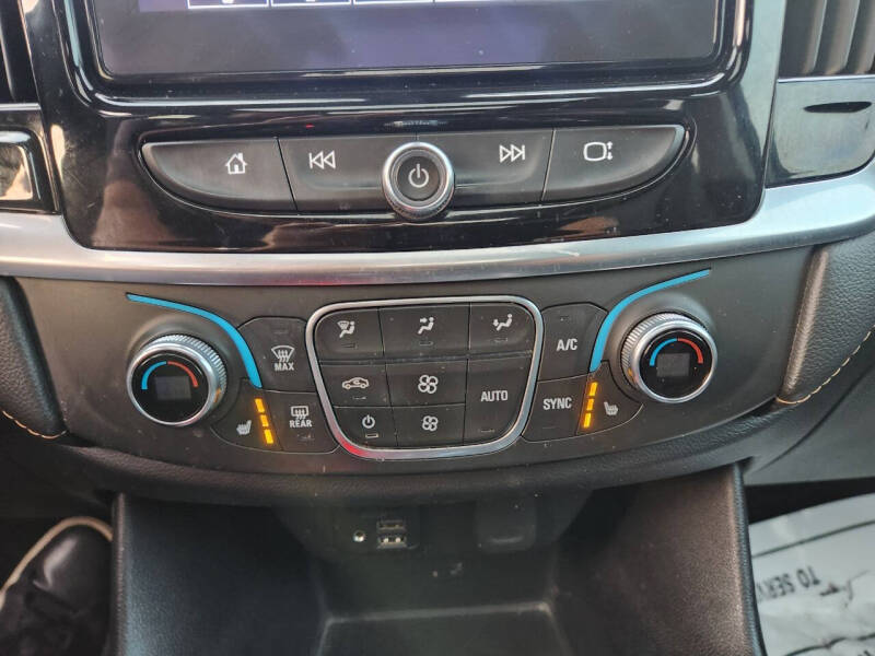 2020 Chevrolet Traverse LT Leather