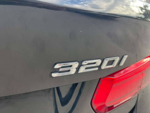 2017 BMW 3 Series 320i xDrive