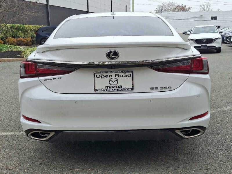 2022 Lexus ES 350 F SPORT