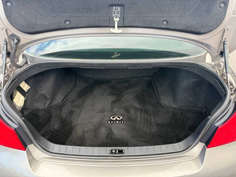 2011 Infiniti G37 Sedan x