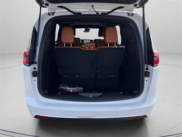 2026 Chrysler Pacifica Pinnacle