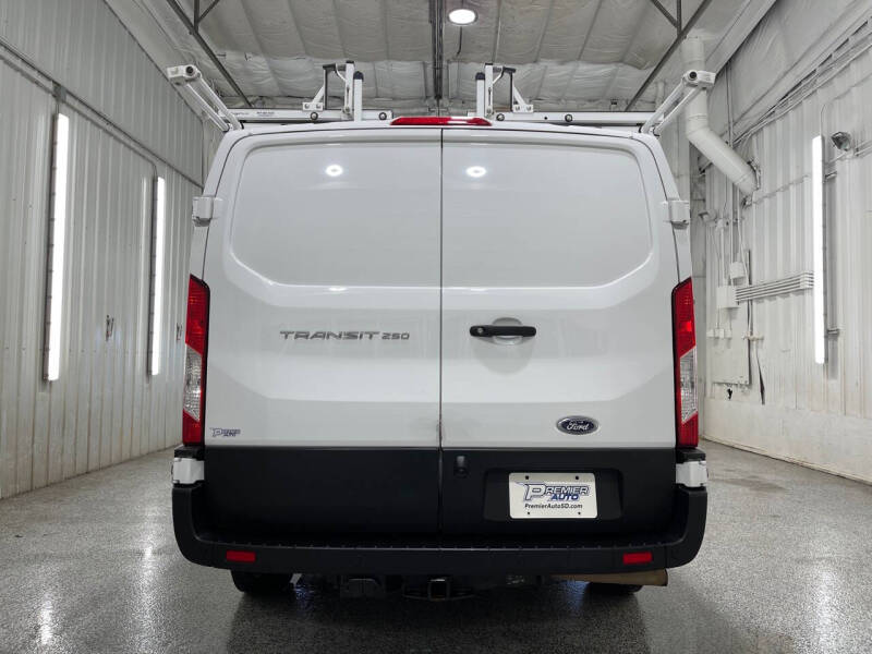 2022 Ford Transit 250