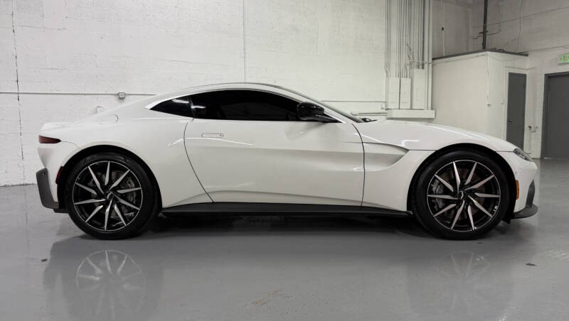 2019 Aston Martin Vantage