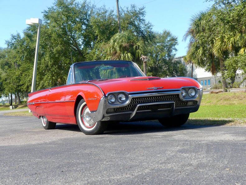 1962 Ford Thunderbird