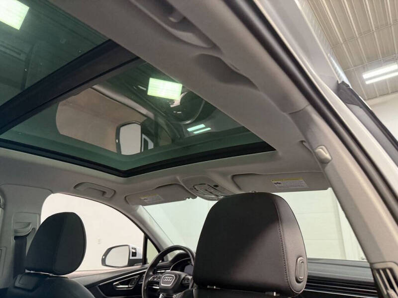 2023 Audi Q7 quattro Premium Plus 45 TFSI