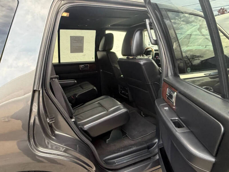 2016 Lincoln Navigator Select