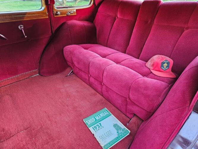1937 Packard 1508