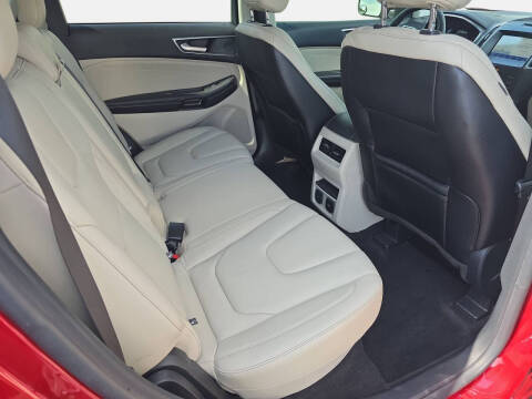 2020 Ford Edge Titanium