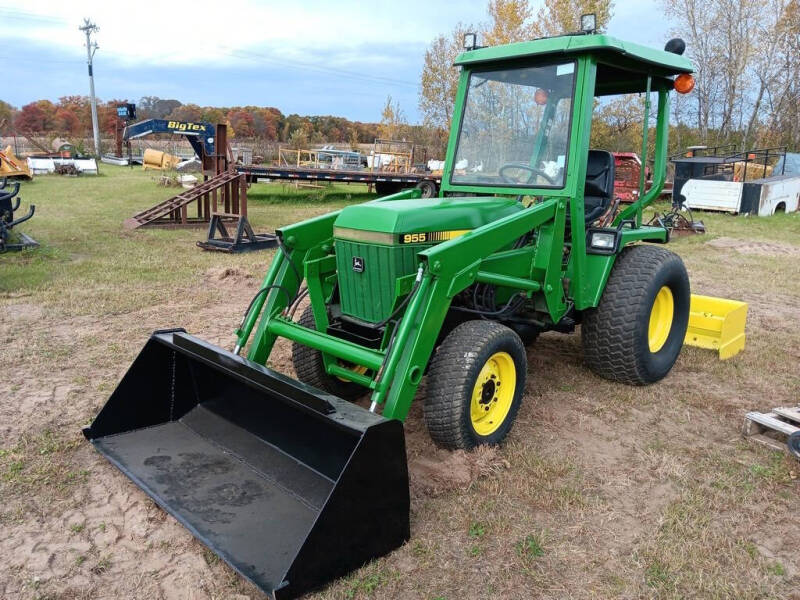 John Deere 955 Tractor with Bucket & Back Blade