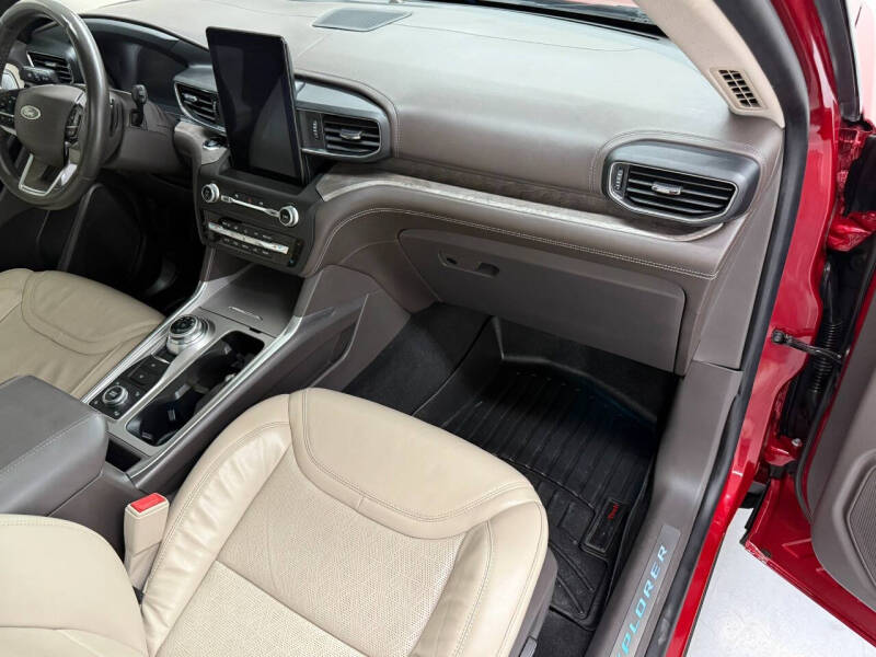 2020 Ford Explorer Platinum