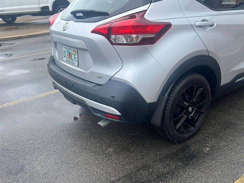 2020 Nissan Kicks SR